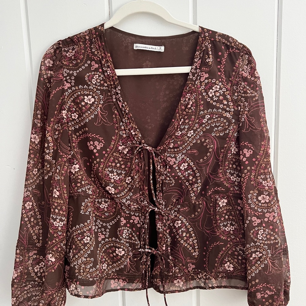 Abercrombie & Fitch Brown Paisley Tie-Front Blouse